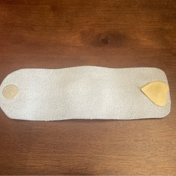 Handmade Hair in Hide Druzy Quartz Bracelet - Picture 6 of 11